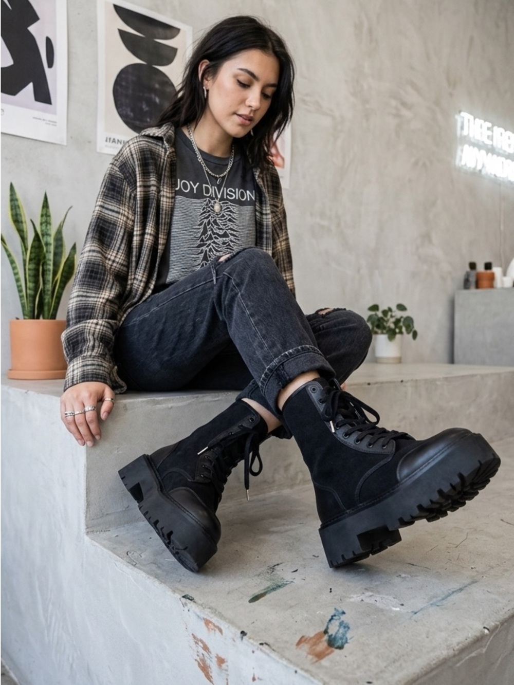 Black Suede Studio Platform Combat Boots Black EU 37 (7 US) Lug Sole Grunge